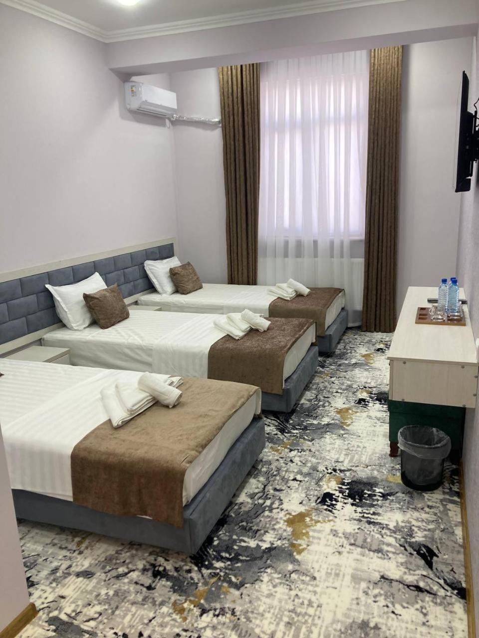 בוקורו Zehra Hotel מראה חיצוני תמונה