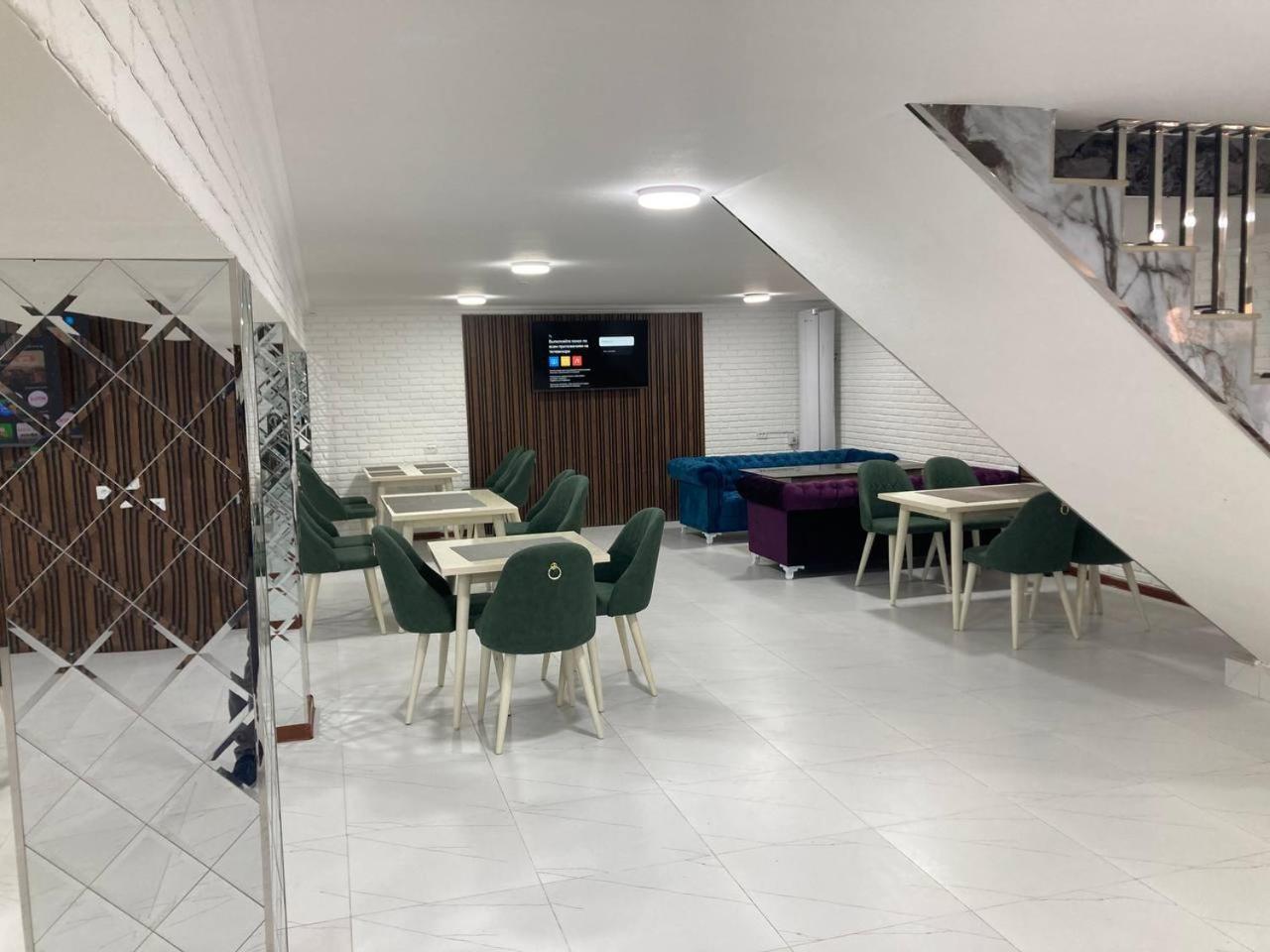 בוקורו Zehra Hotel מראה חיצוני תמונה