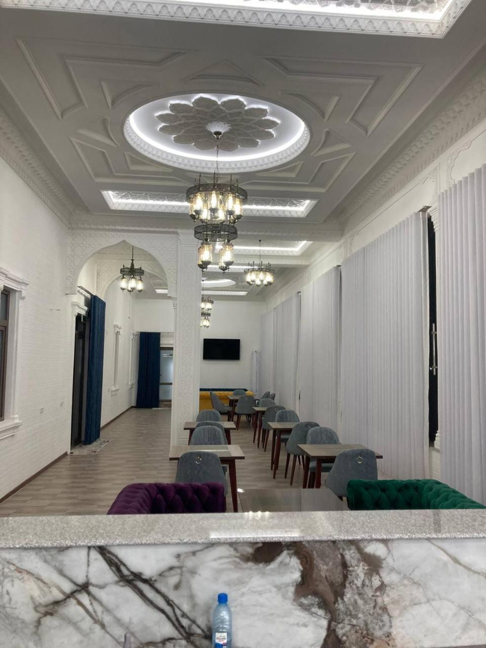 בוקורו Zehra Hotel מראה חיצוני תמונה