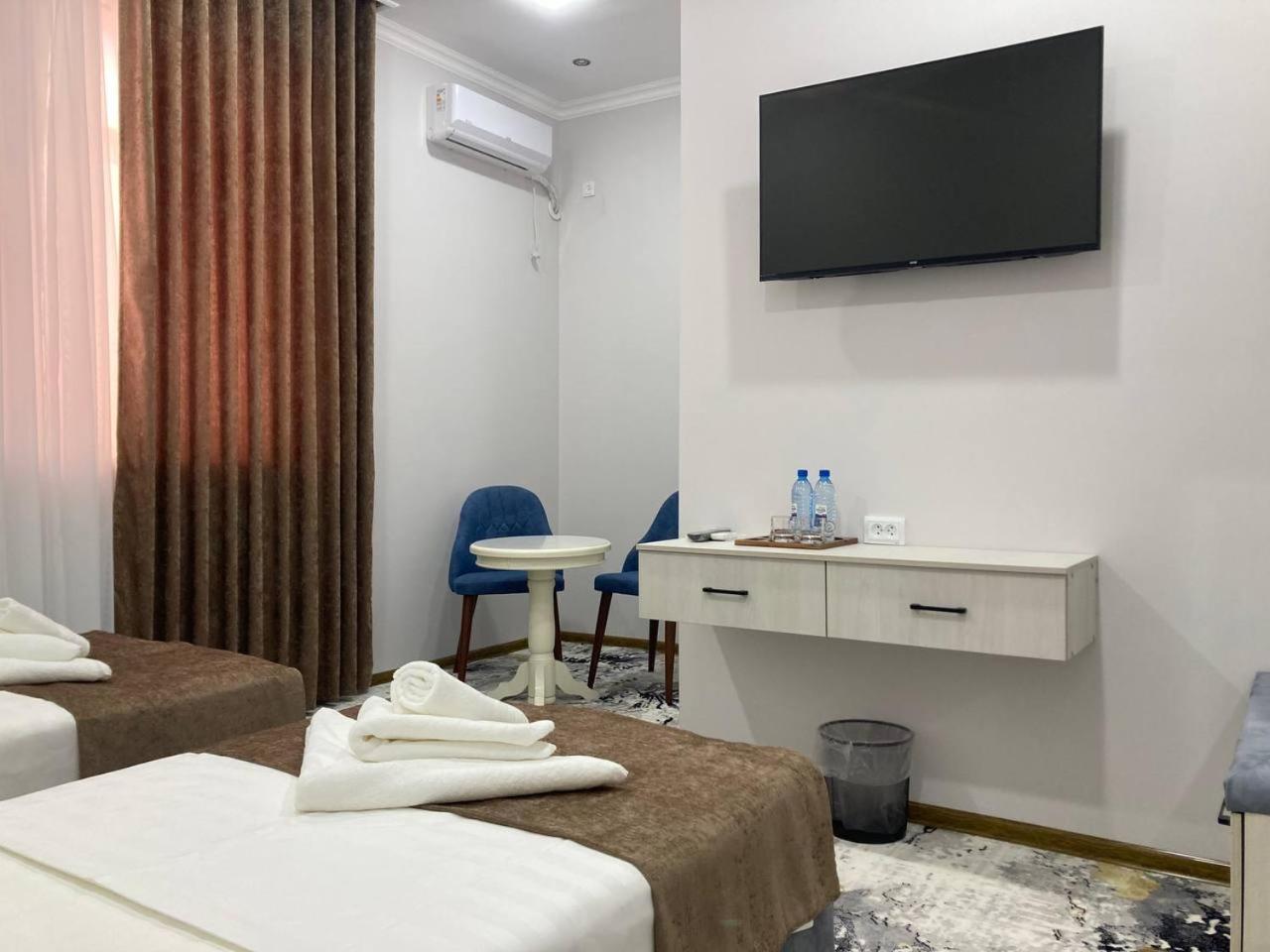 בוקורו Zehra Hotel מראה חיצוני תמונה