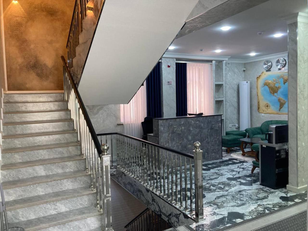 בוקורו Zehra Hotel מראה חיצוני תמונה