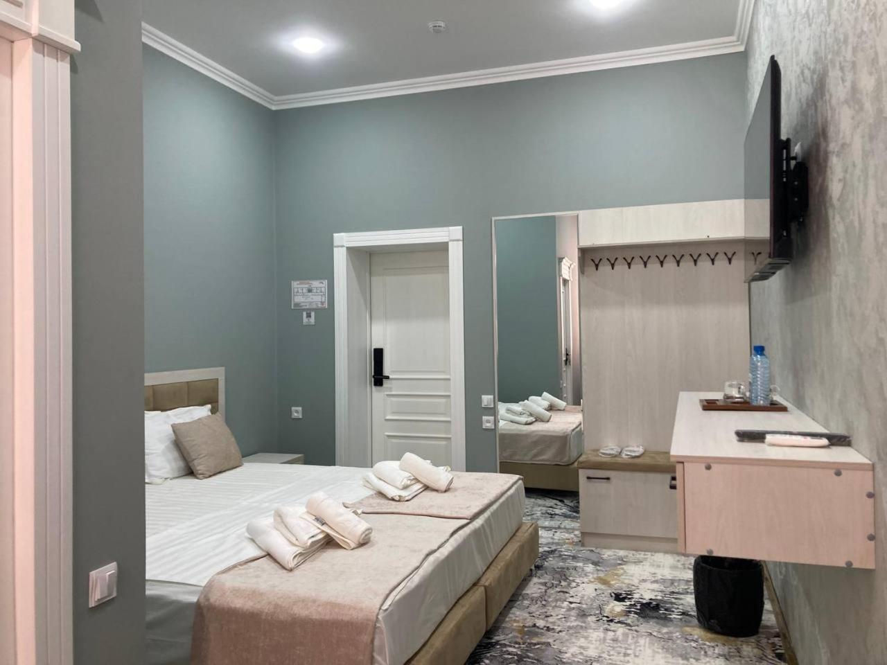 בוקורו Zehra Hotel מראה חיצוני תמונה