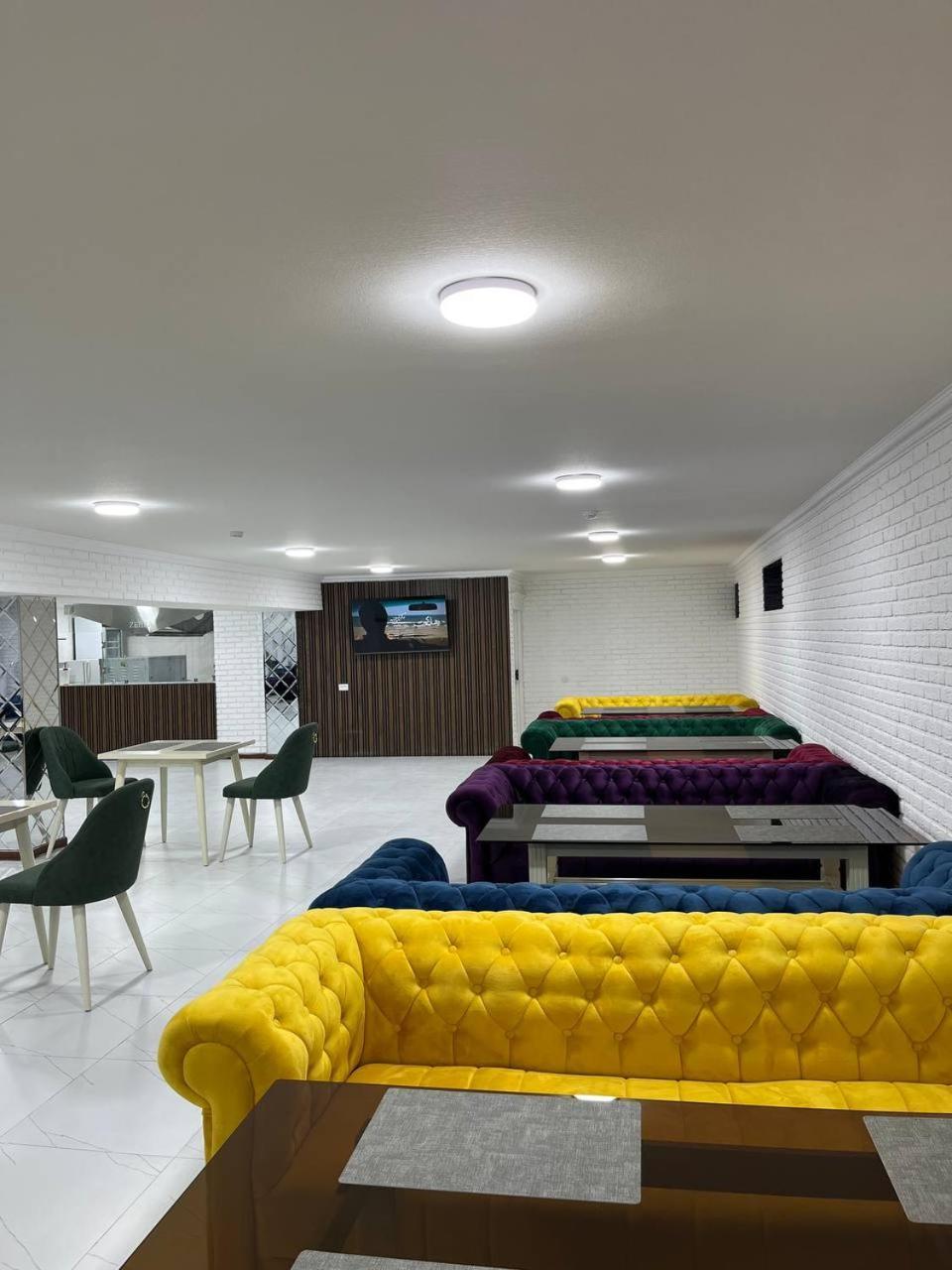 בוקורו Zehra Hotel מראה חיצוני תמונה